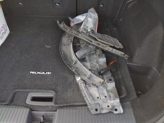 Vehicle Parts Image #1